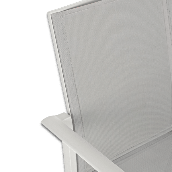 Chaise Konnor Bizzotto beige élégance Avelin Piscine & Spas