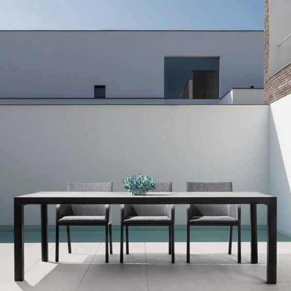 Table Mason Bizzotto aluminium noir ibiza Avelin piscines et spa