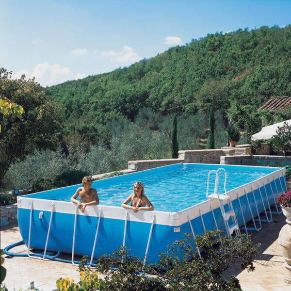 Modèle Classic piscine hors-sol Laghetto fabrication italienne installation Avelin Piscine & Spas